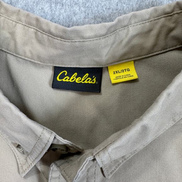 Cabela's Utility Shirt Men 2XL Beige Short Sleeves Button Up Pocket Outdoor Work - Picture 3 of 9